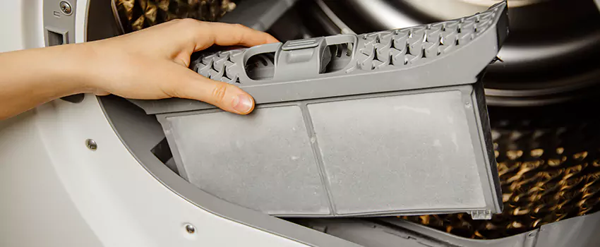 Signs Of A Clogged Dryer Lint Trap in La Quinta, California